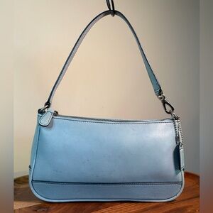 Vintage COACH Hampton Light Blue Leather Demi Shoulder Purse Y2K 7785